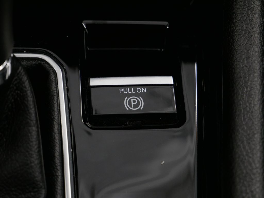 Thumbnail: 2024 Jeep Compass - 41