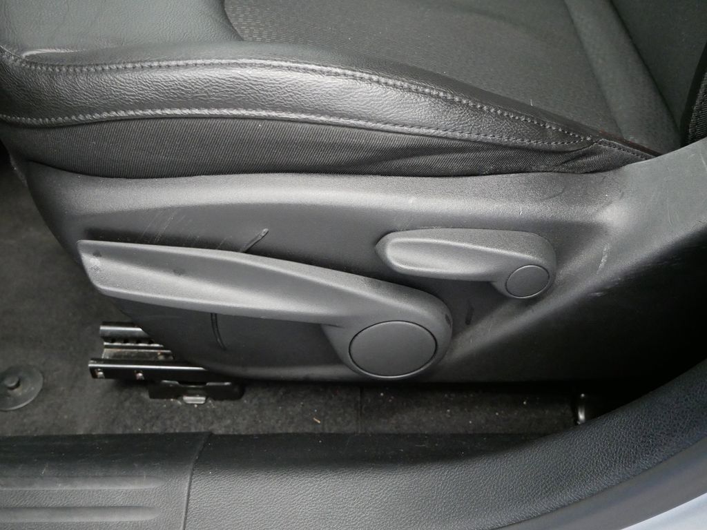 Thumbnail: 2024 Jeep Compass - 23