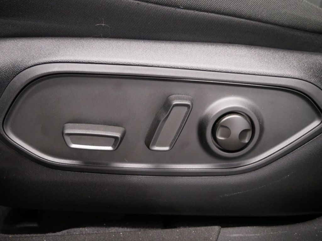 Thumbnail: 2026 Jeep Cherokee - 21
