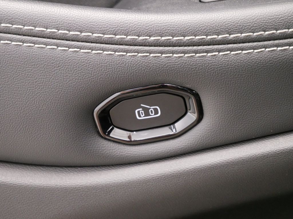 Thumbnail: 2026 Jeep Cherokee - 21