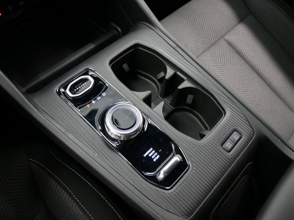 Thumbnail: 2026 Jeep Cherokee - 13
