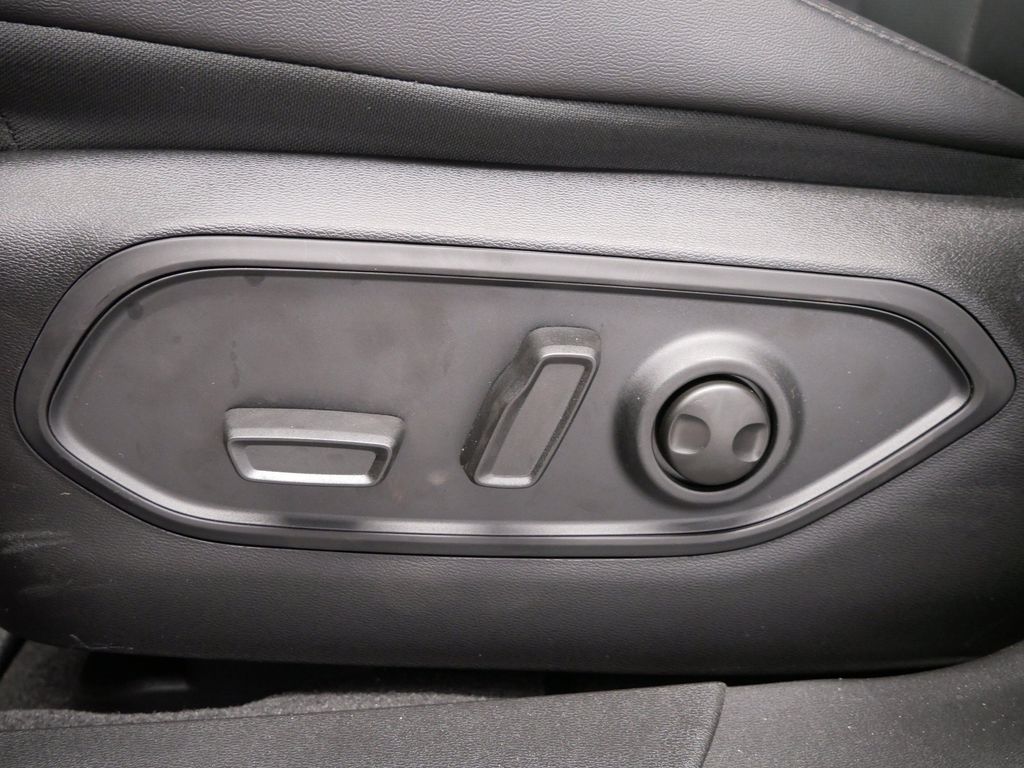 Thumbnail: 2026 Jeep Cherokee - 21