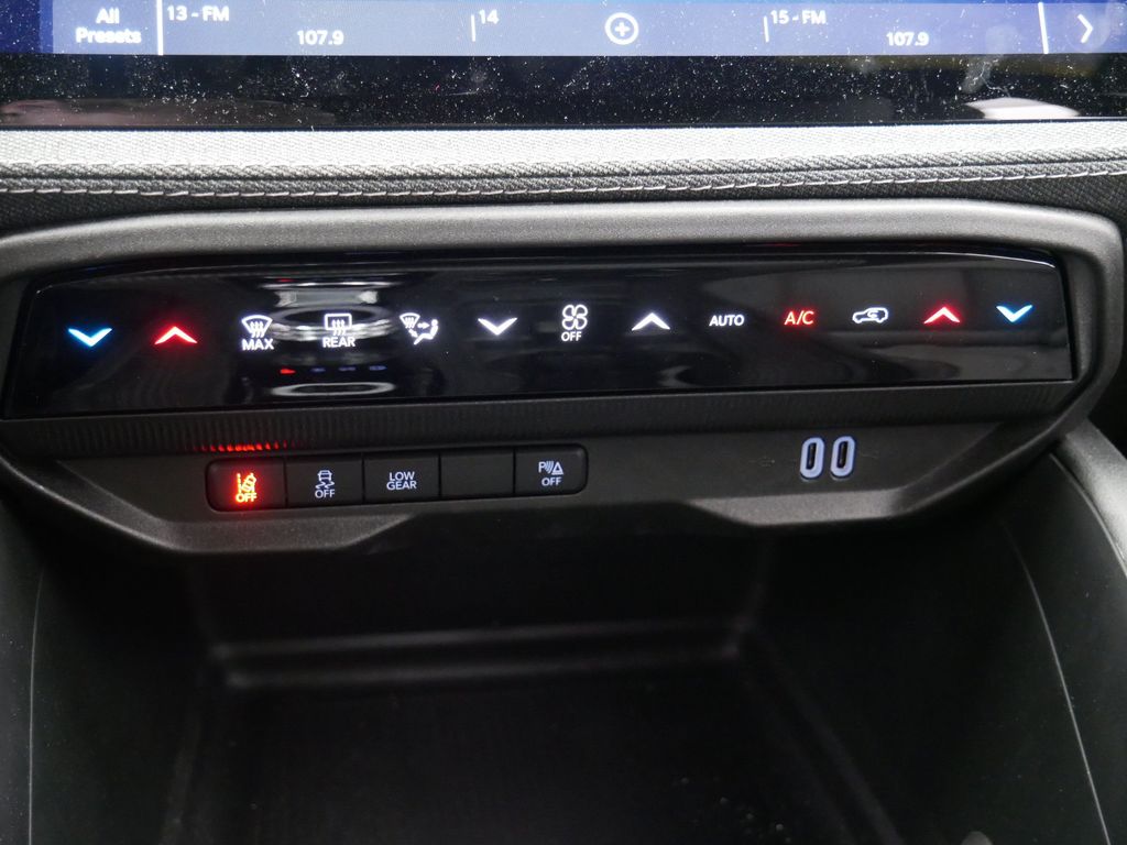 Thumbnail: 2026 Jeep Cherokee - 24