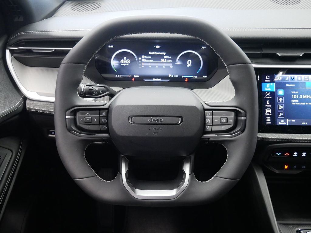 Thumbnail: 2026 Jeep Cherokee - 8