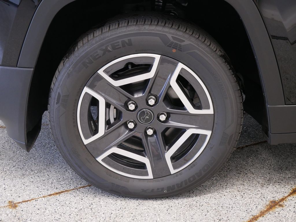 Thumbnail: 2026 Jeep Cherokee - 7