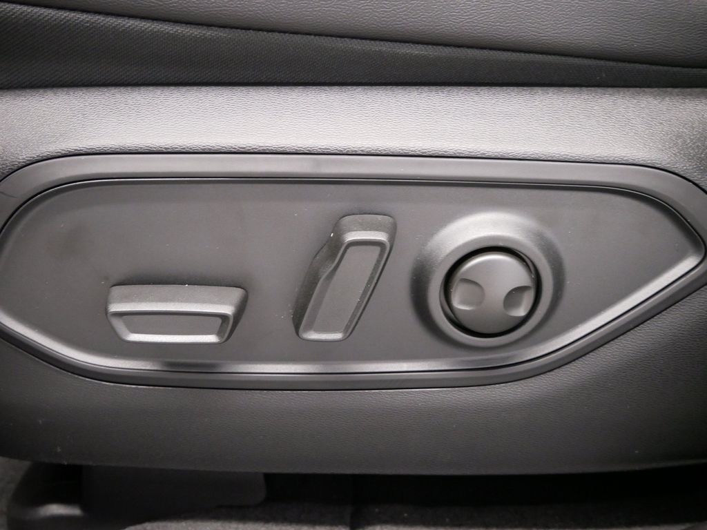 Thumbnail: 2026 Jeep Cherokee - 20
