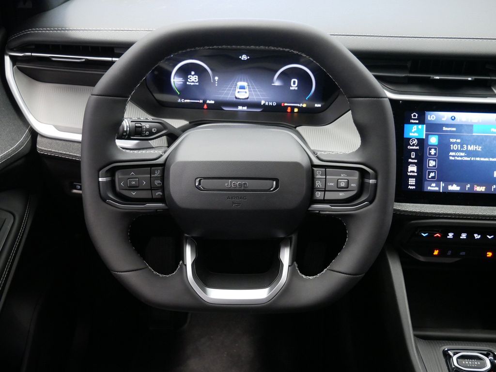 Thumbnail: 2026 Jeep Cherokee - 8