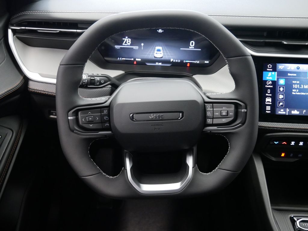 Thumbnail: 2026 Jeep Cherokee - 8