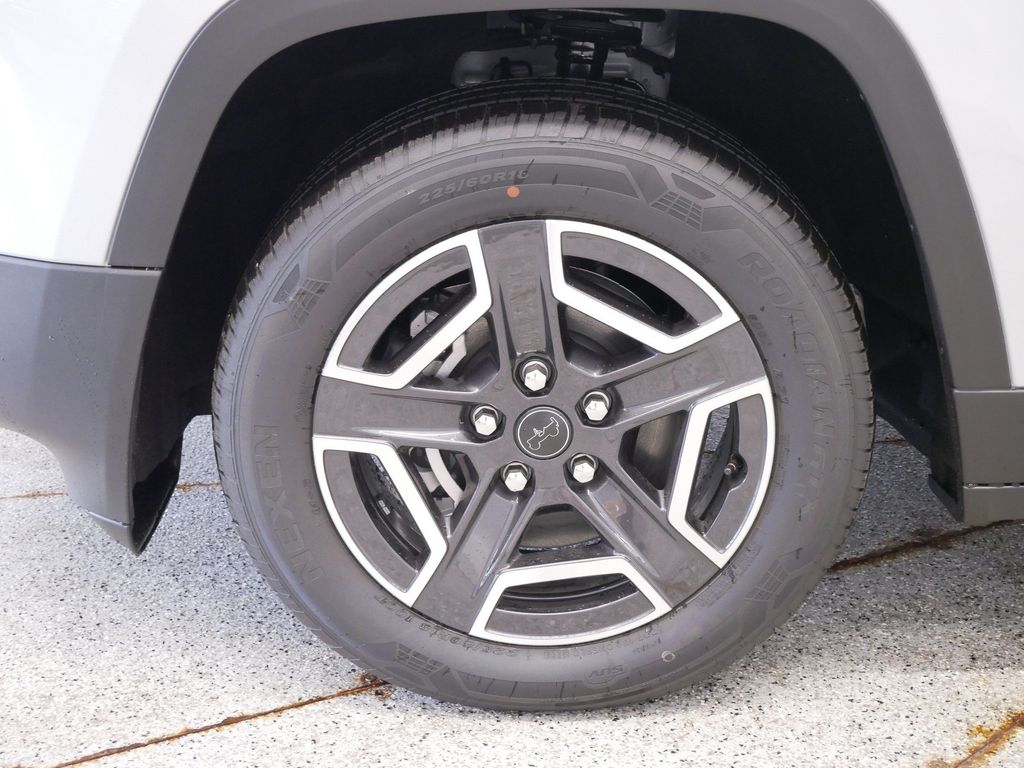 Thumbnail: 2026 Jeep Cherokee - 7