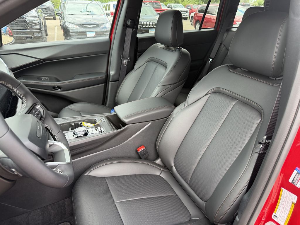 Thumbnail: 2026 Jeep Cherokee - 7
