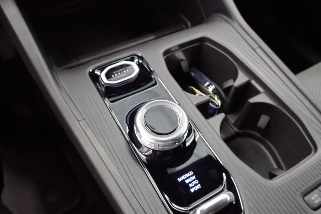Thumbnail: 2026 Jeep Cherokee - 14