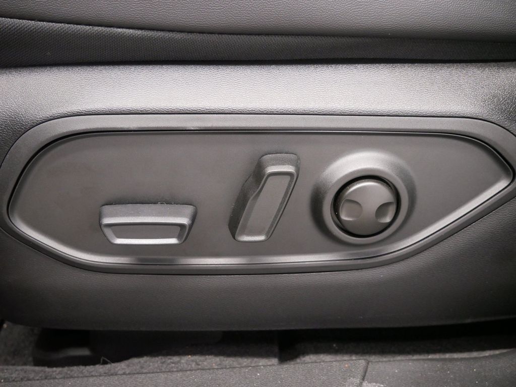 Thumbnail: 2026 Jeep Cherokee - 21
