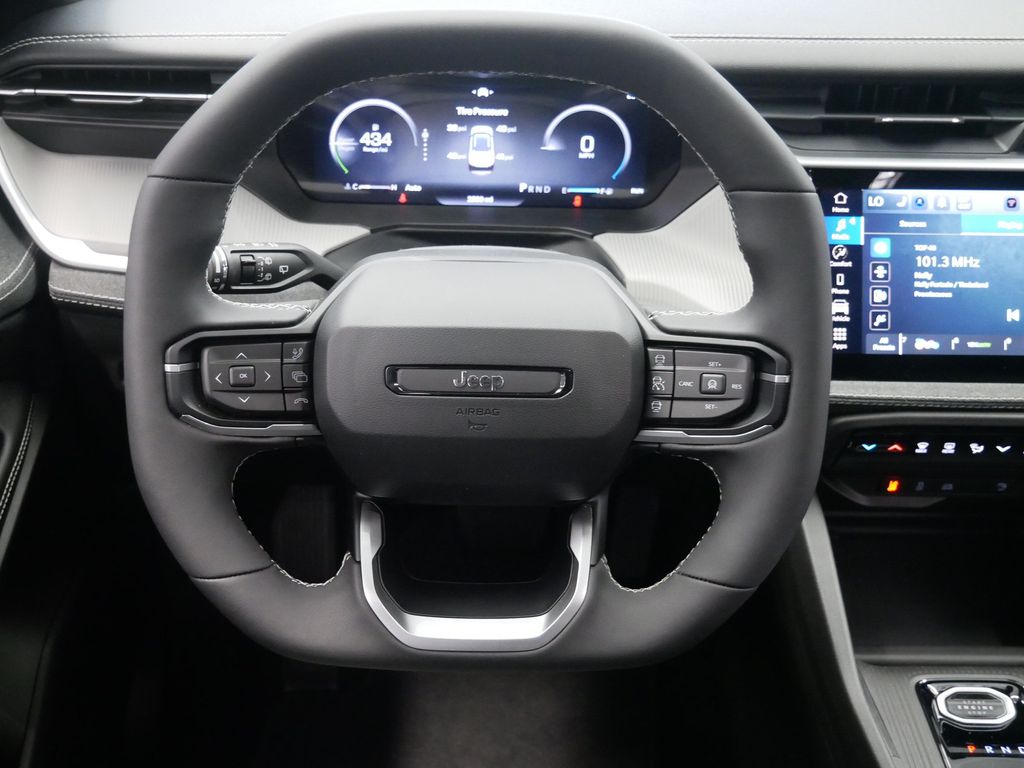 Thumbnail: 2026 Jeep Cherokee - 8