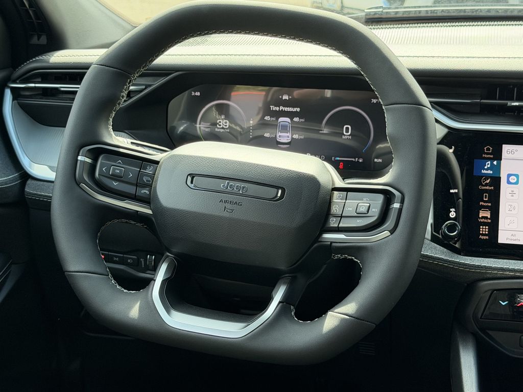 Thumbnail: 2026 Jeep Cherokee - 5