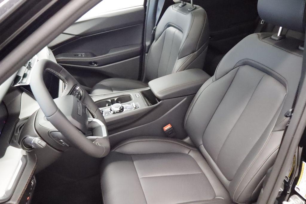 Thumbnail: 2026 Jeep Cherokee - 8