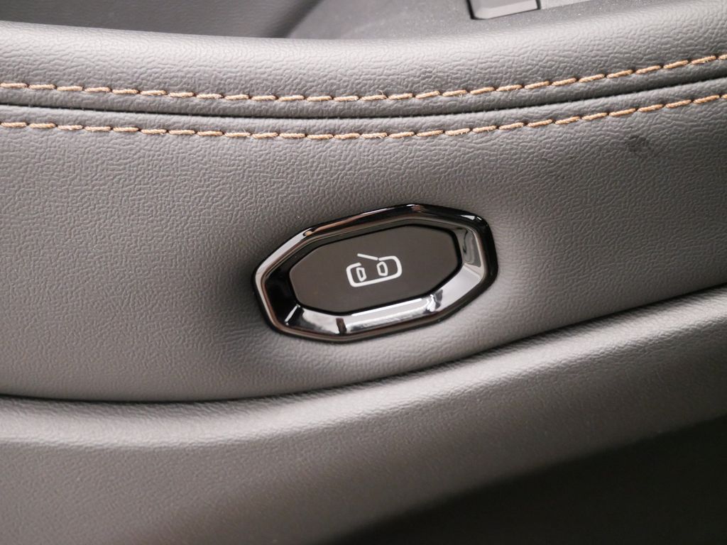 Thumbnail: 2026 Jeep Cherokee - 20