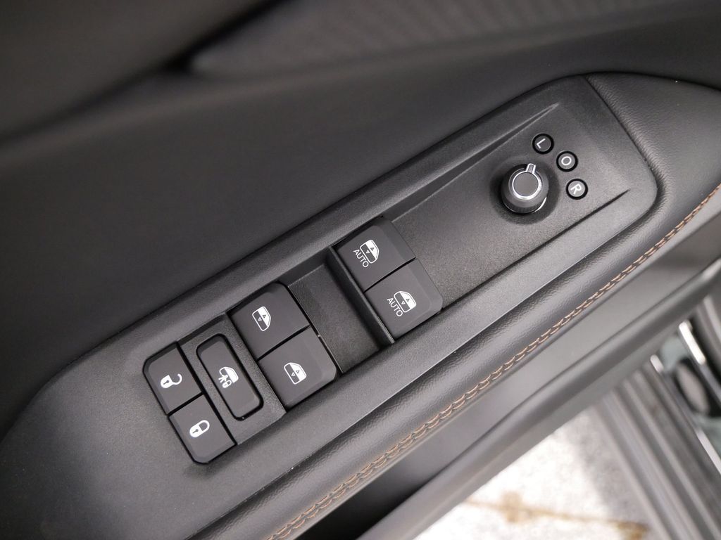 Thumbnail: 2026 Jeep Cherokee - 18