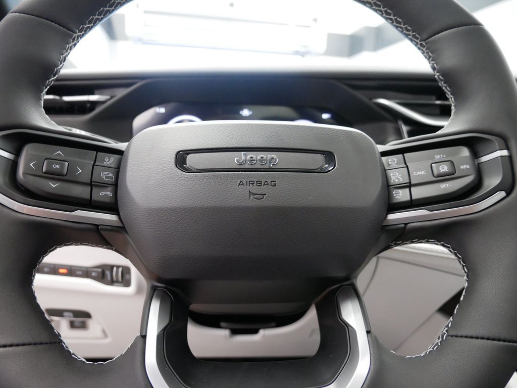 Thumbnail: 2026 Jeep Cherokee - 21