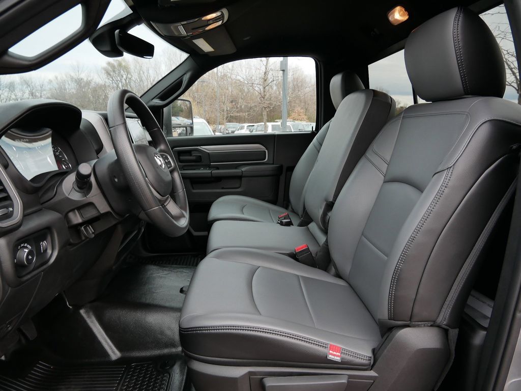 Thumbnail: 2024 RAM 3500 - 10