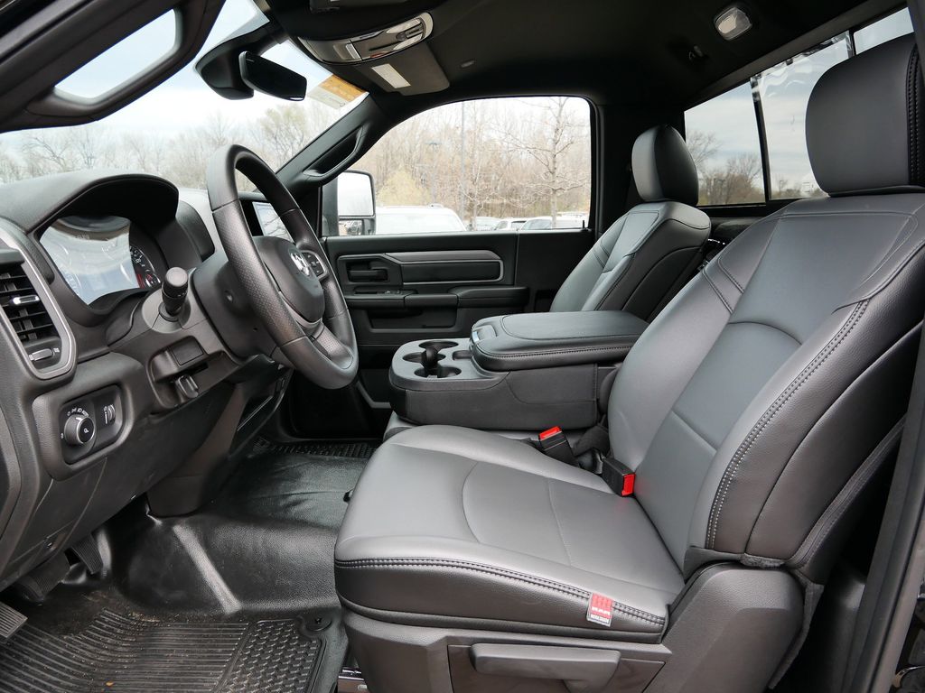 Thumbnail: 2024 RAM 3500 - 9