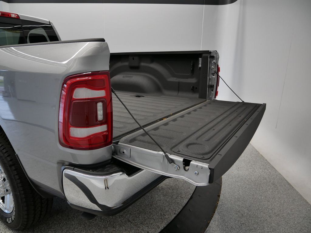 Thumbnail: 2024 RAM 3500 - 18