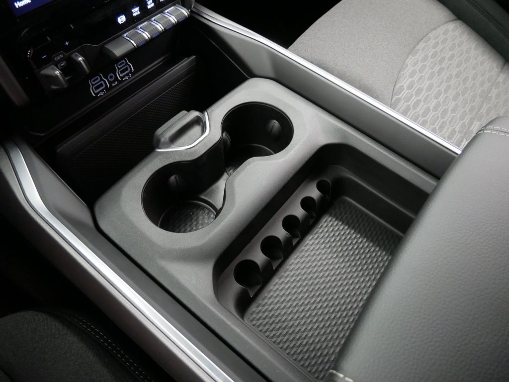 2026 RAM 3500 Big Horn - Photo 12