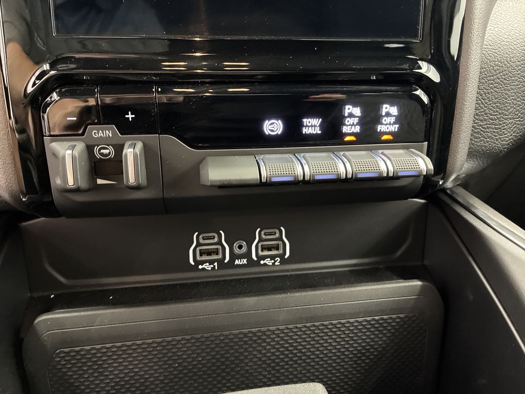 Thumbnail: 2026 RAM 3500 - 22