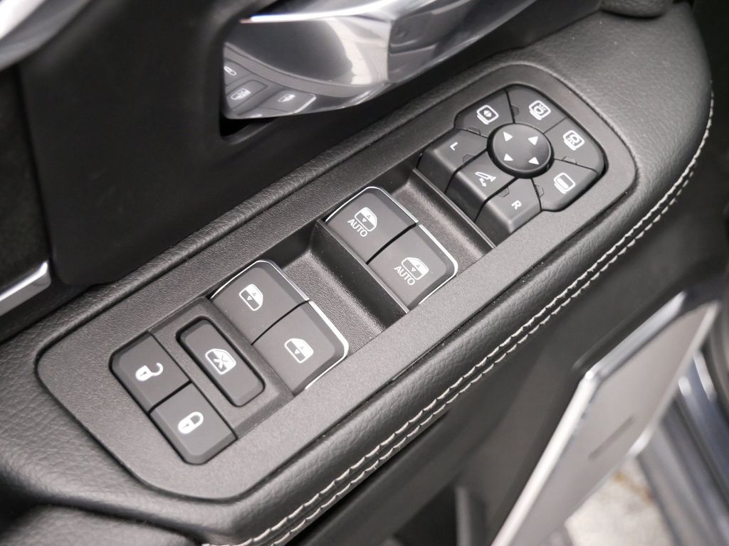 Thumbnail: 2026 RAM 3500 - 19