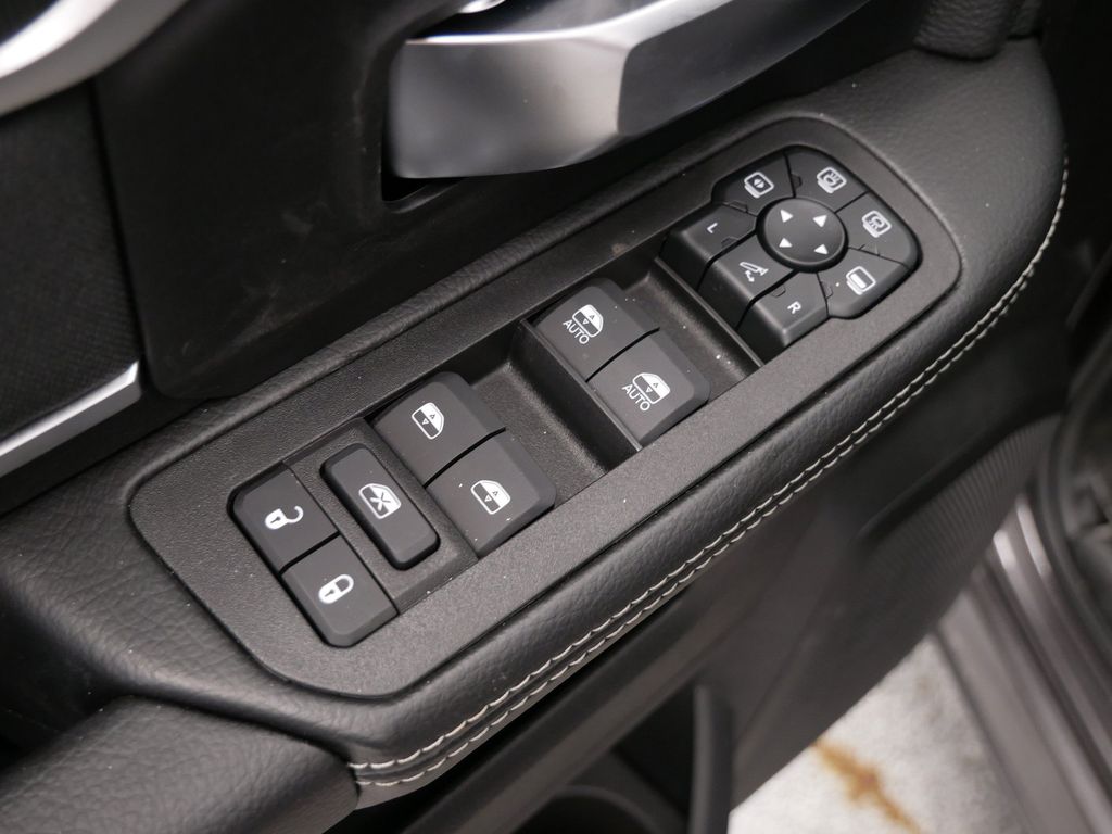 2026 RAM 2500 Big Horn - Photo 20