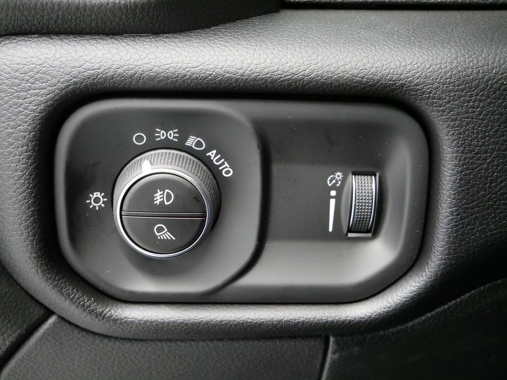 Thumbnail: 2026 RAM 2500 - 24