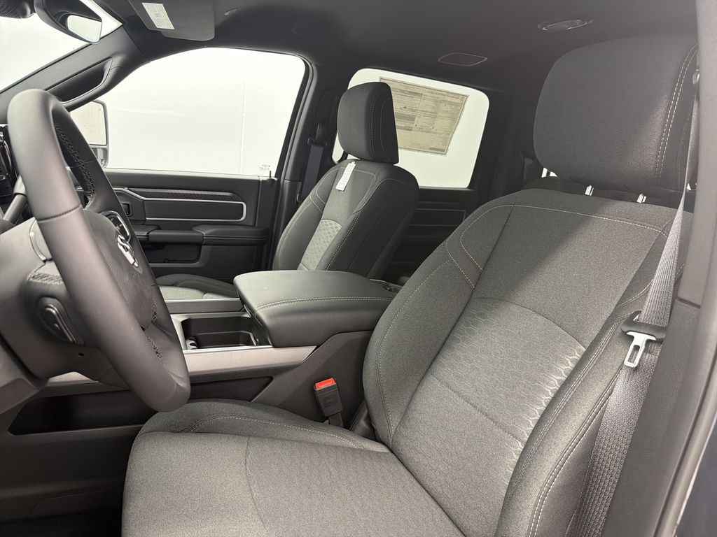 2026 RAM 2500 Big Horn - Photo 8