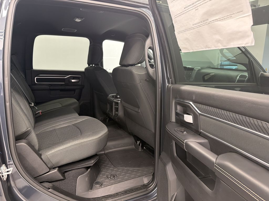 2026 RAM 2500 Big Horn - Photo 9
