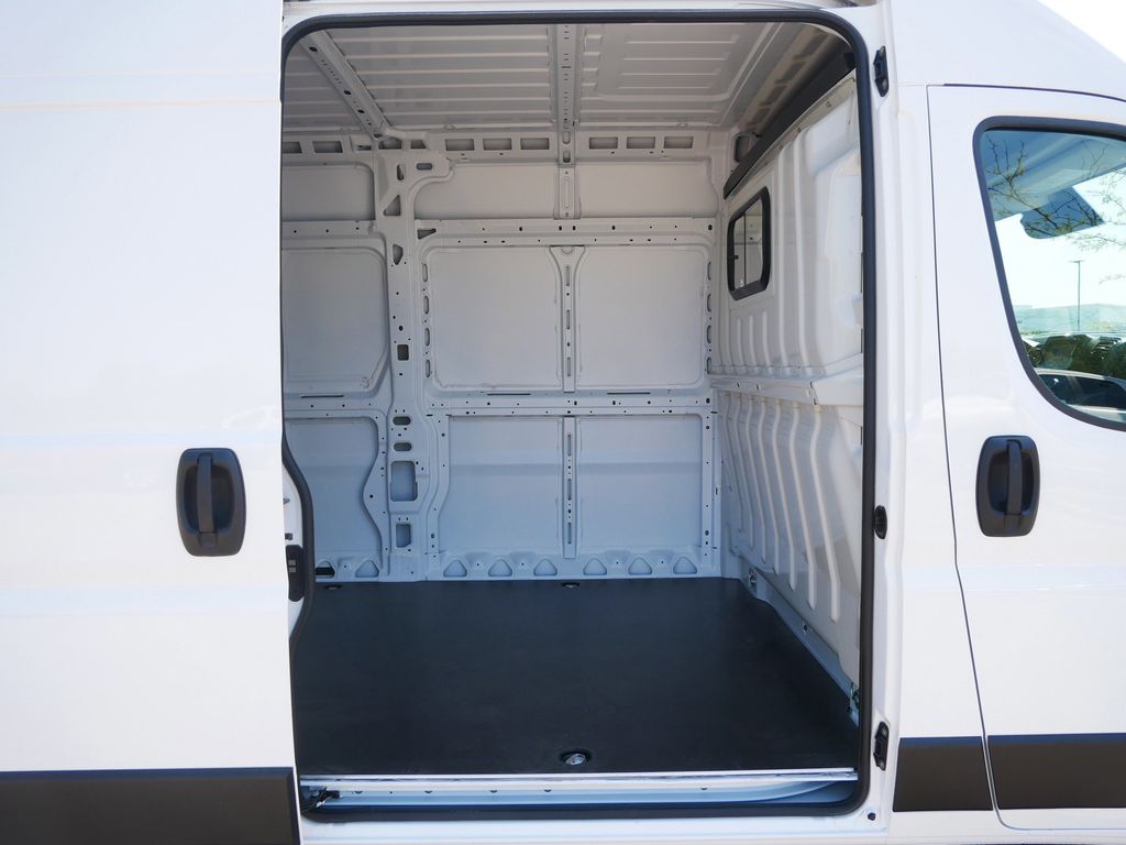 2025 RAM ProMaster 3500 24