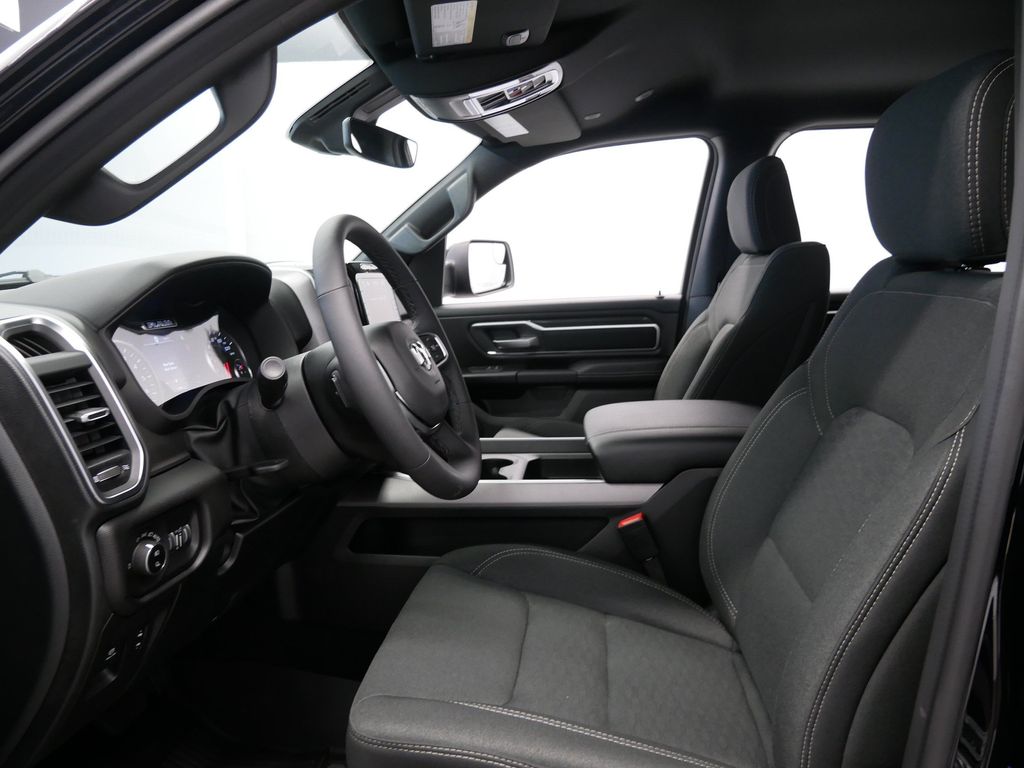 Thumbnail: 2026 RAM 1500 - 9