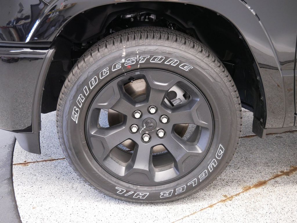 Thumbnail: 2026 RAM 1500 - 7