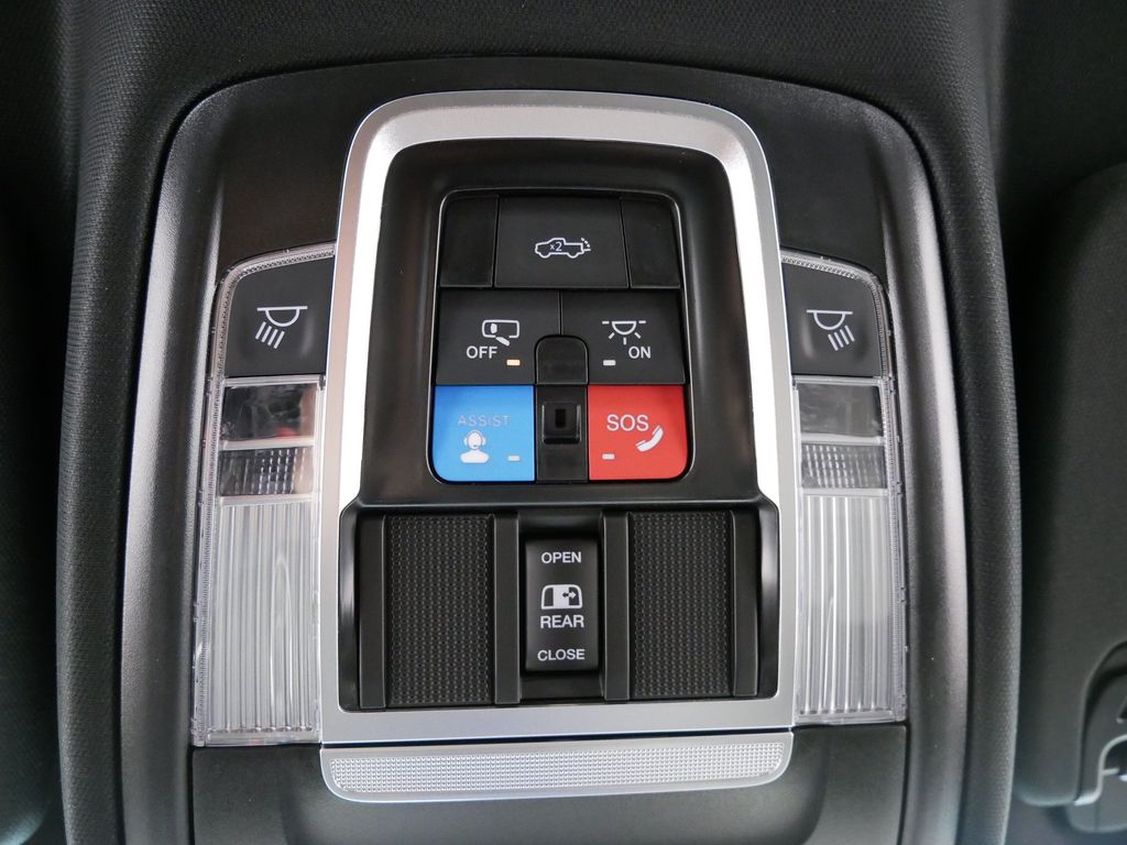 Thumbnail: 2026 RAM 1500 - 26