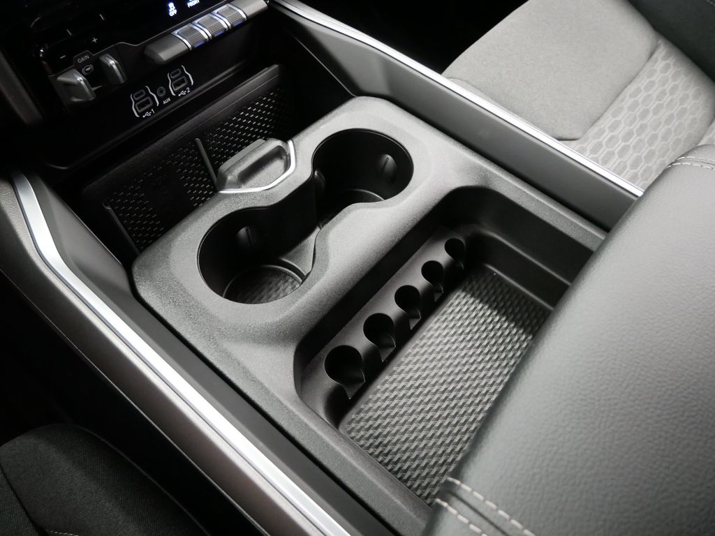 Thumbnail: 2026 RAM 1500 - 13