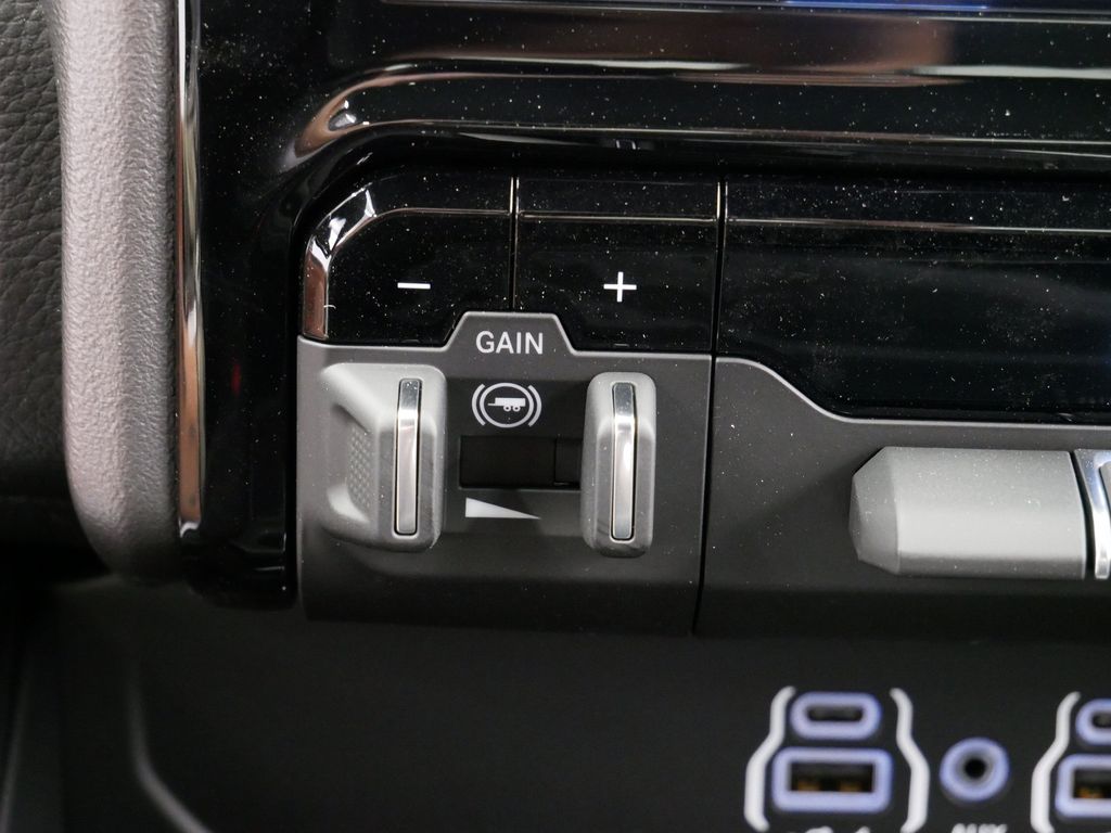 Thumbnail: 2026 RAM 1500 - 23