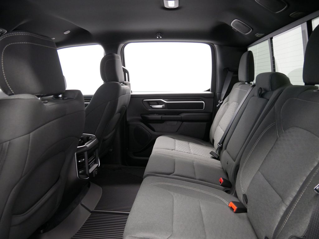 Thumbnail: 2026 RAM 1500 - 9