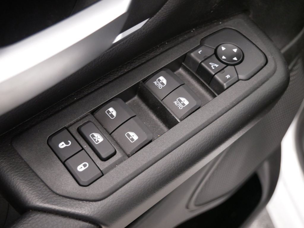 Thumbnail: 2026 RAM 1500 - 20