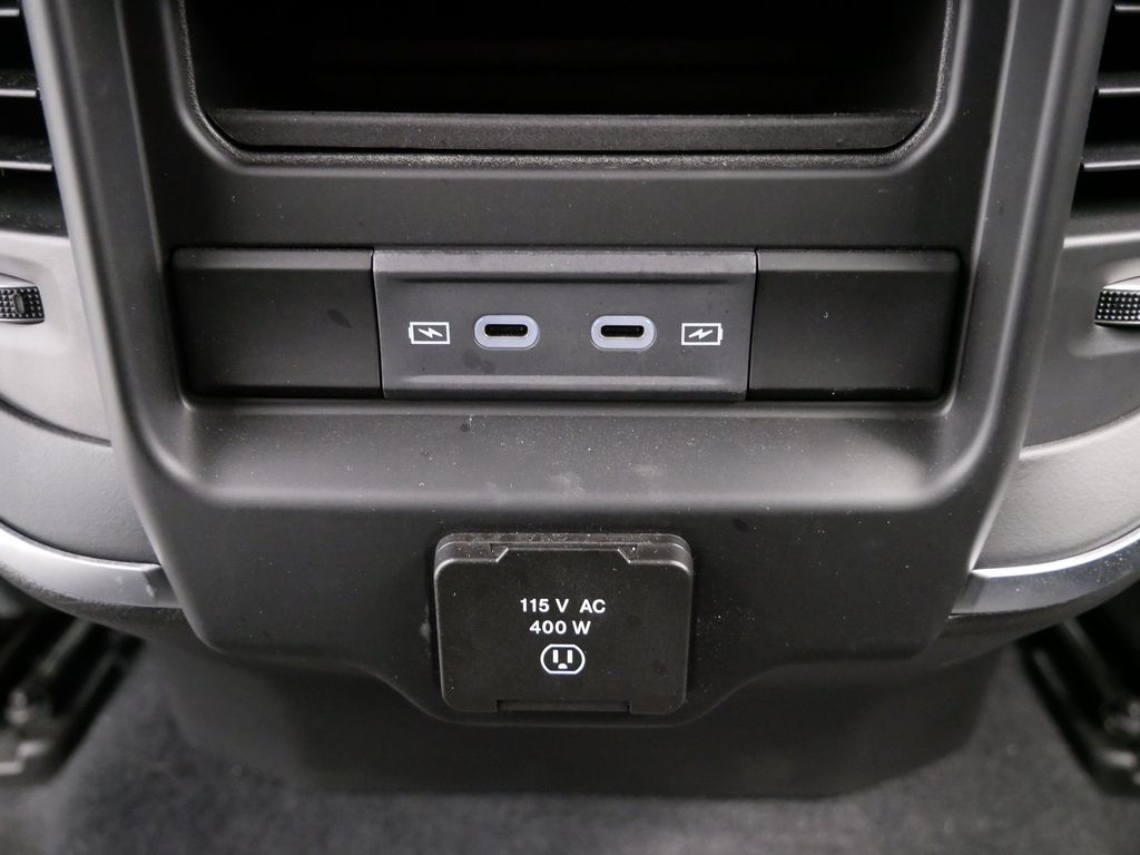 Thumbnail: 2026 RAM 1500 - 19