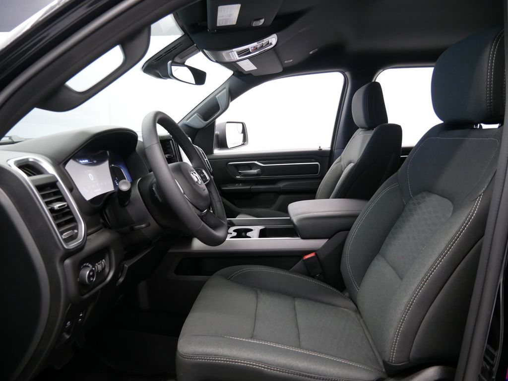 Thumbnail: 2026 RAM 1500 - 9