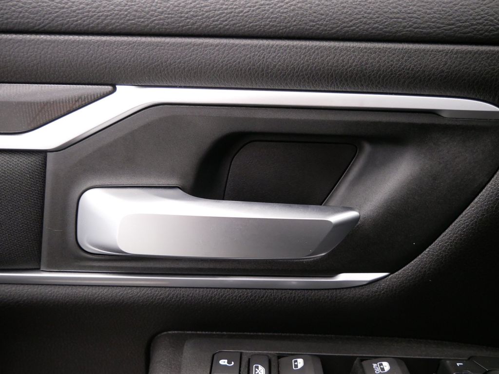 Thumbnail: 2026 RAM 1500 - 21