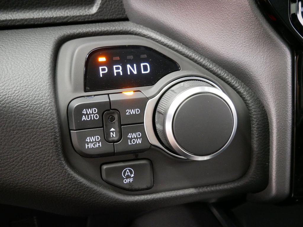 Thumbnail: 2026 RAM 1500 - 26