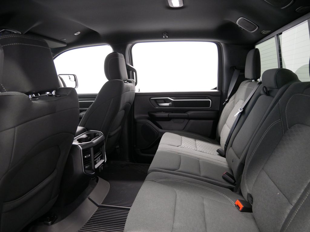 Thumbnail: 2026 RAM 1500 - 9