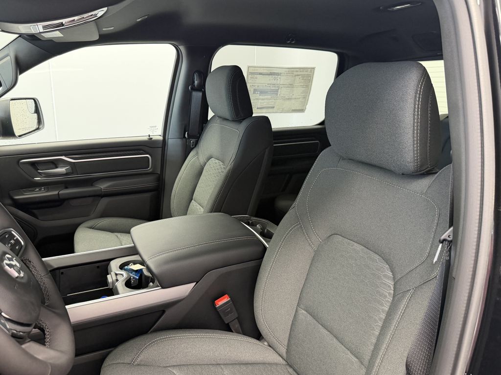 Thumbnail: 2026 RAM 1500 - 10