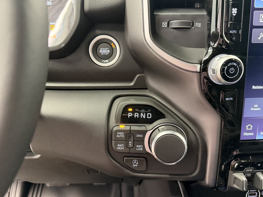 Thumbnail: 2026 RAM 1500 - 26