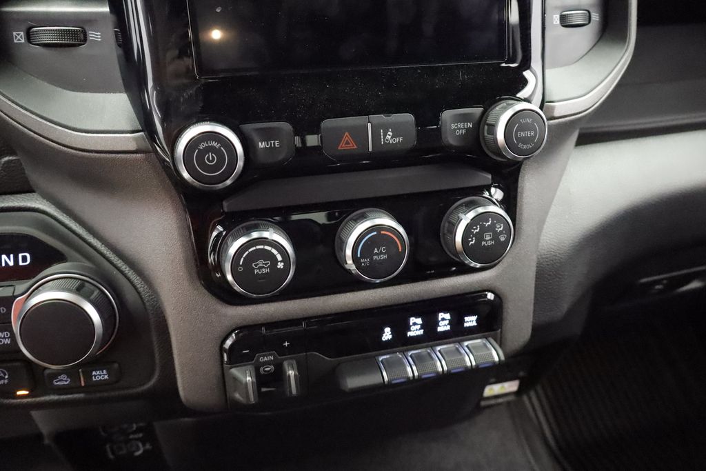 Thumbnail: 2026 RAM 1500 - 29