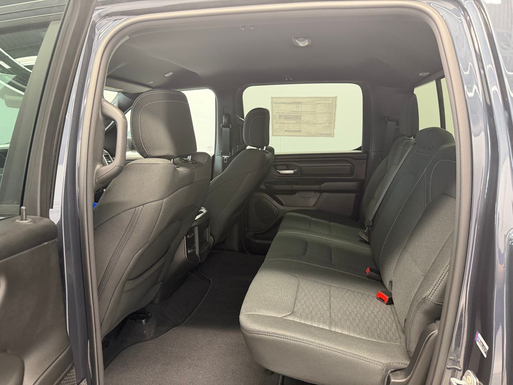 Thumbnail: 2026 RAM 1500 - 9