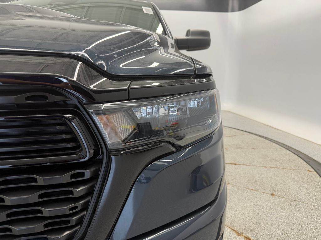 Thumbnail: 2026 RAM 1500 - 17